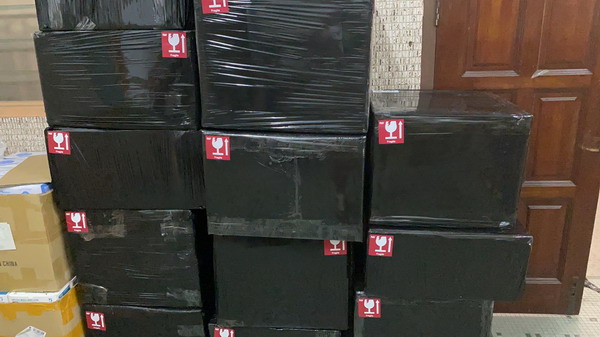 马来西亚寄耳机到香港TNT国际快递